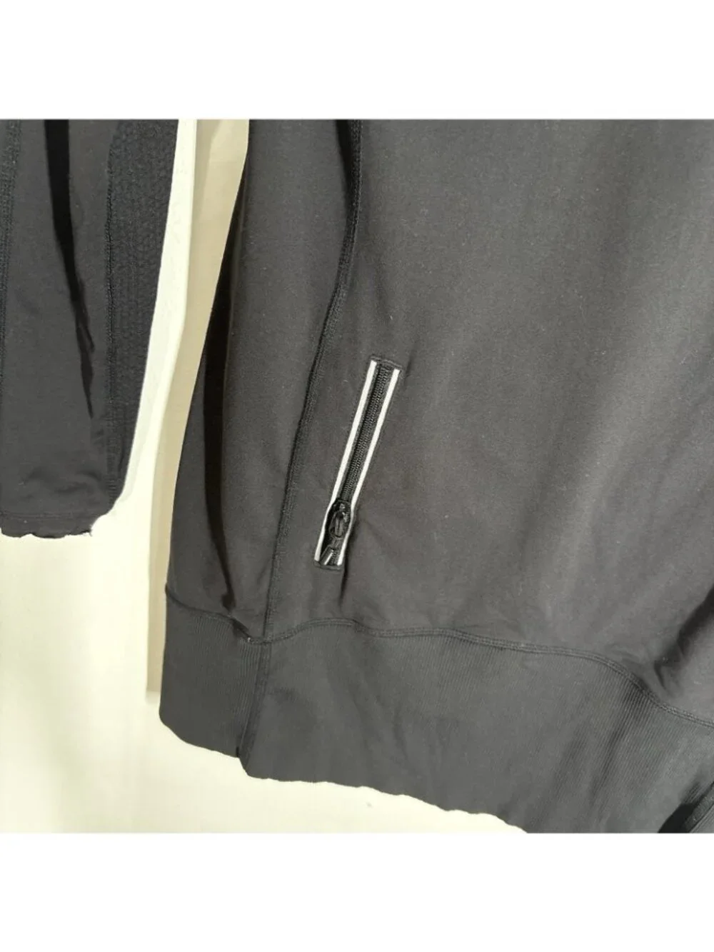 Lululemon Run Stay On Course Pullover Hoodie Women Size 4 Black Athletic READ